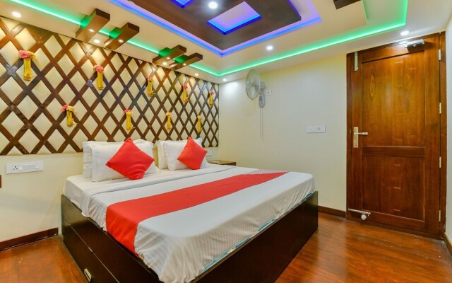 OYO 22759 Houseboat Luxury Smart Gold 6 BHK