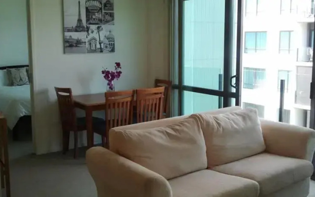 High Class Auckland City Apartment
