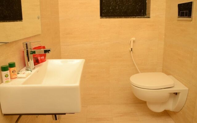 Collection O 4107 Hotel Aroma Inn