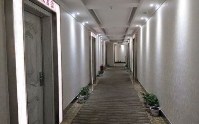 No.7 Theme Hotel
