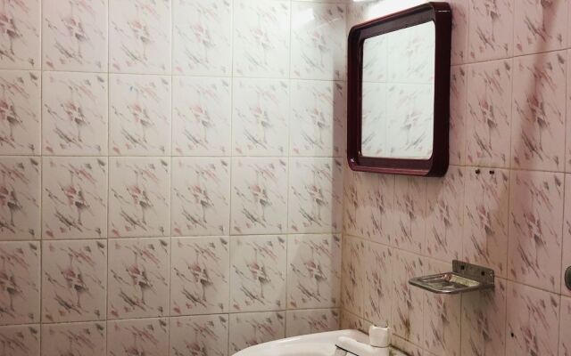 Hotel Varsha