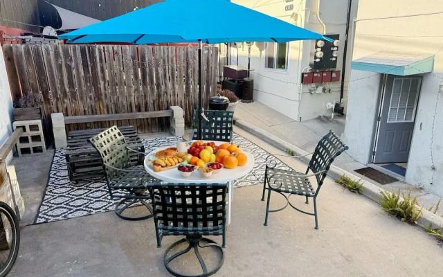 Charming 2BR Ocean Beach