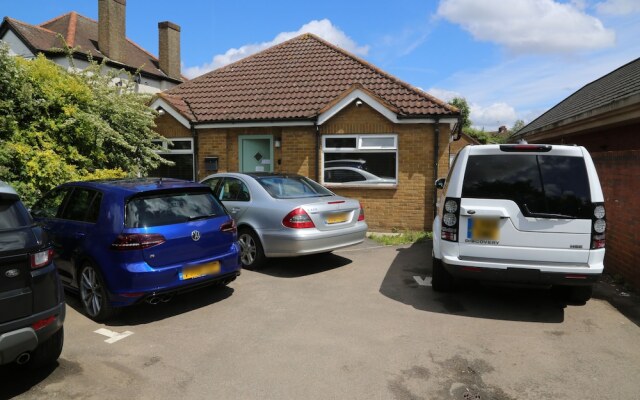 Heathrow LHR Apartments
