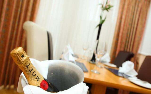 Gatwick Cambridge Hotel