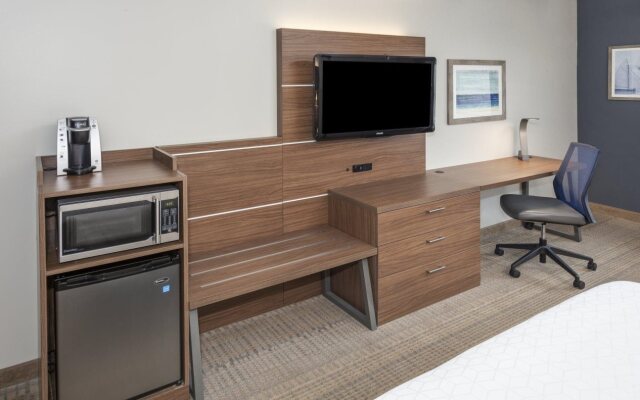 Holiday Inn Express Hotel & Suites Long Island-East End by IHG