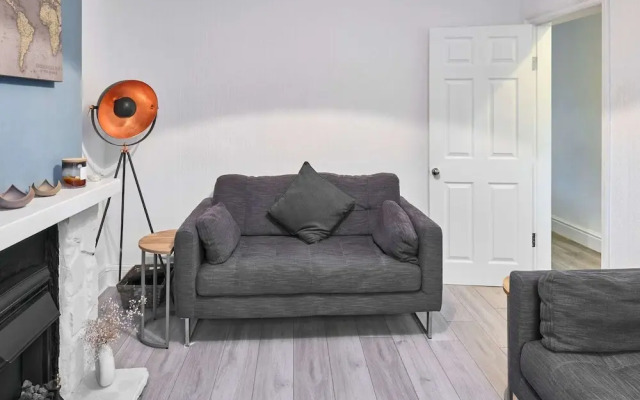 Host Stay Thurstane Street