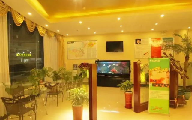 GreenTree Inn Heze Railway Station Hotel