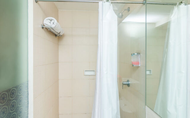 ZEN Rooms Kuta Sentral Parkir 2