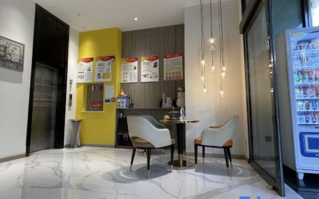 Yi Hu Hua Yuan Hotel