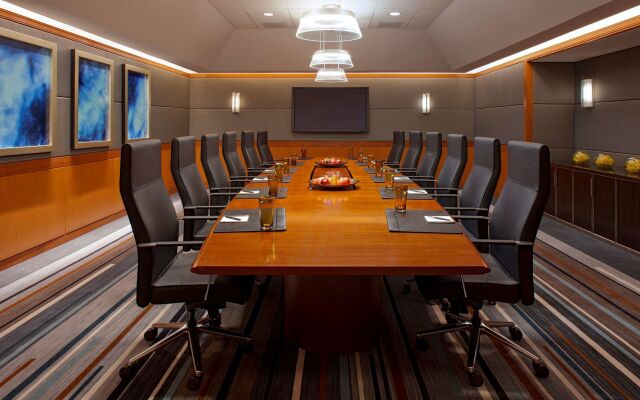 Grand Hyatt DFW - Connected to the airport