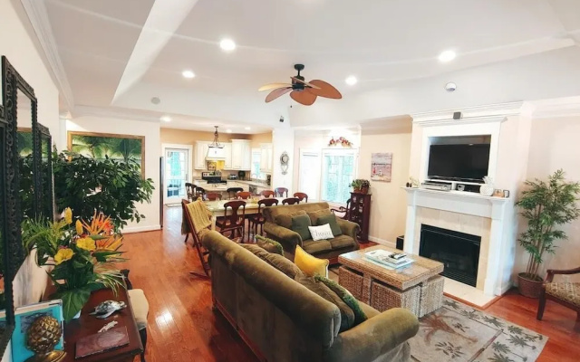 Luxurious Southern Belle 1 Beach Home