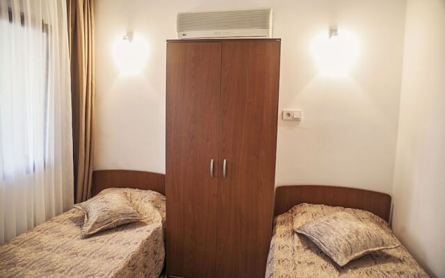 Stone Hotel