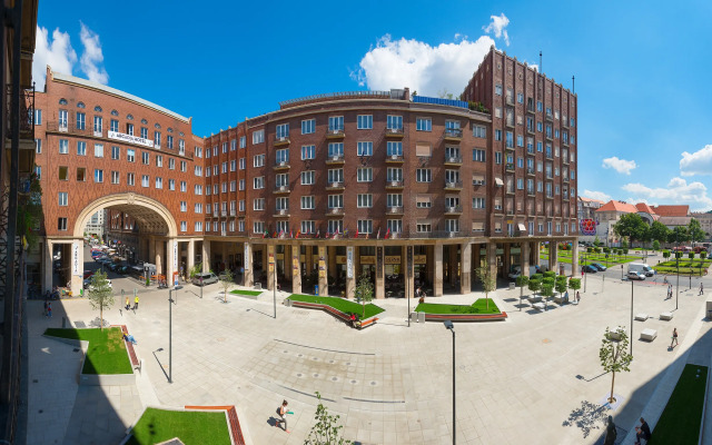 M-Square Hotel
