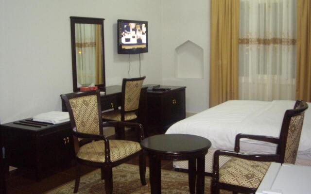 Gulf Crown Hotel Apartment