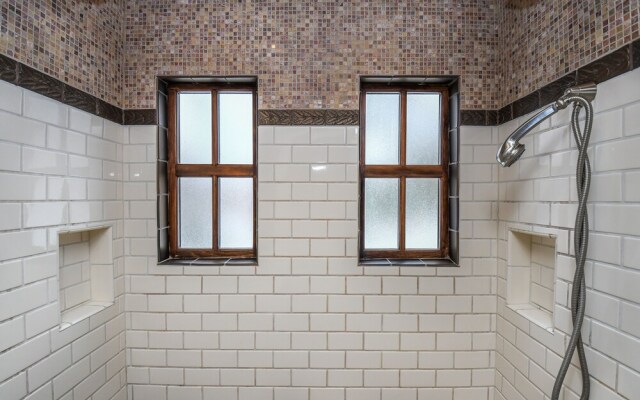 Peaceful Paradise House