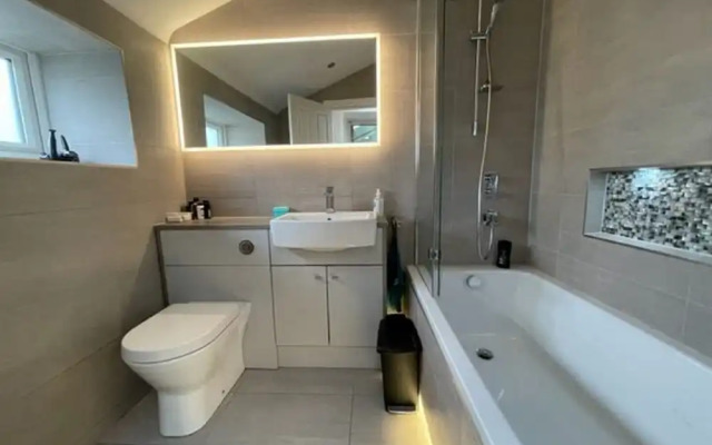 Wonderful 3BD Holiday Home in Broughty Ferry