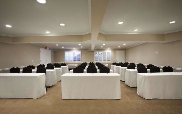 Infinity Inn & Suites