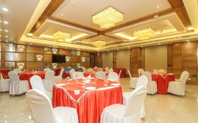The Gurveer Royal