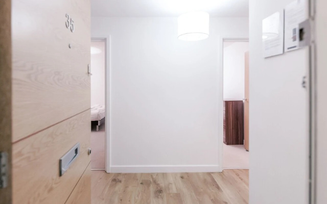 Roomspace Apartments -The Hurley