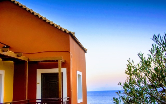 Ippoliti Village