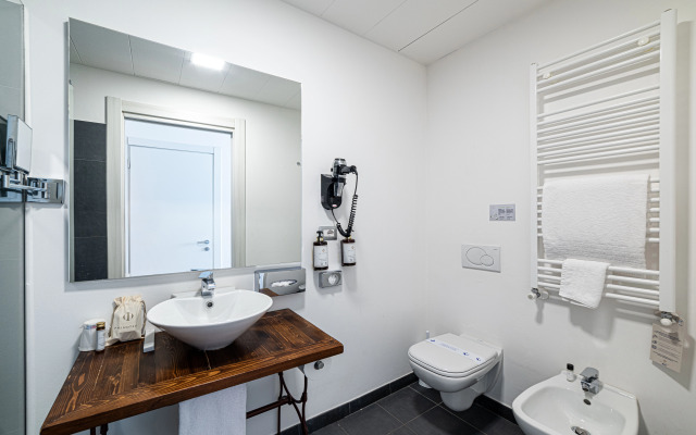 Отель Phi Hotel Milano