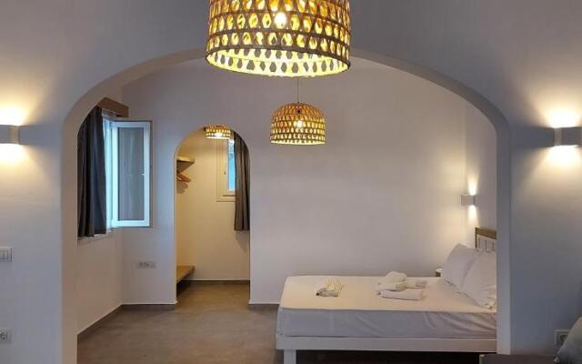 Casa Di Kimolos Apartments