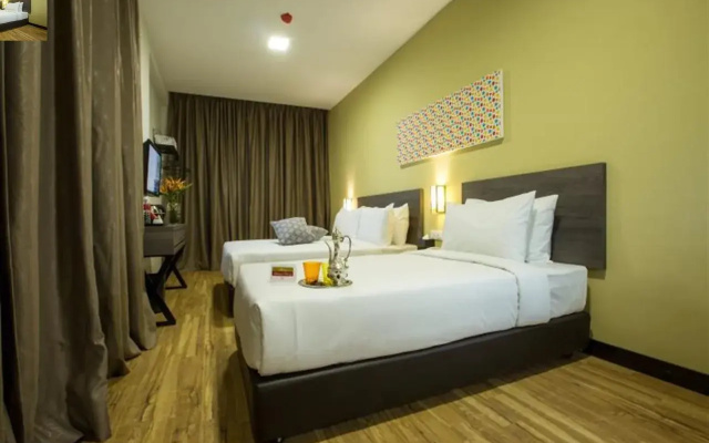 Humaira Hotel