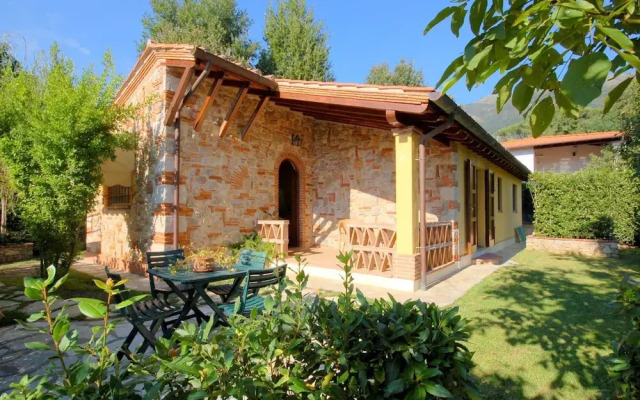 Scenic Holiday Home in Pescaglia With Swimming Pool