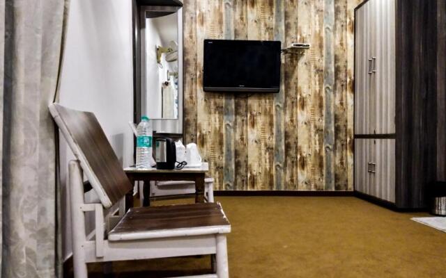 Dwivedi Hotels Hotel Elena