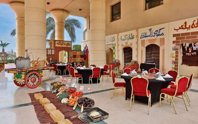 Hilton Pyramids Golf