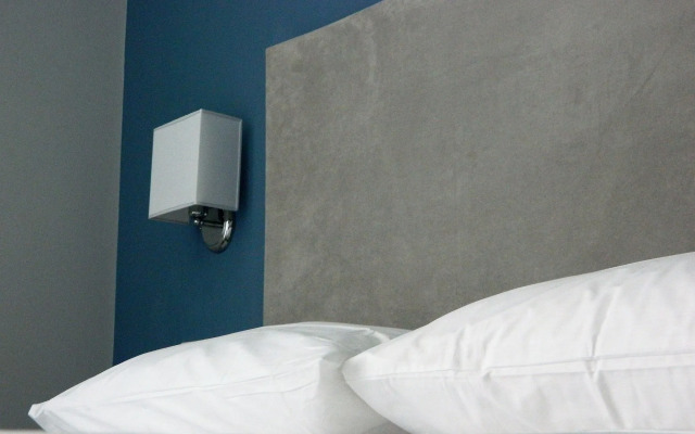 Eighty Four Luxury Rooms