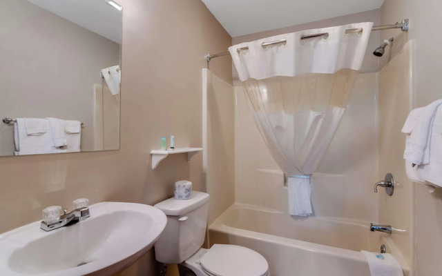 Americas Best Value Inn Torrington CT