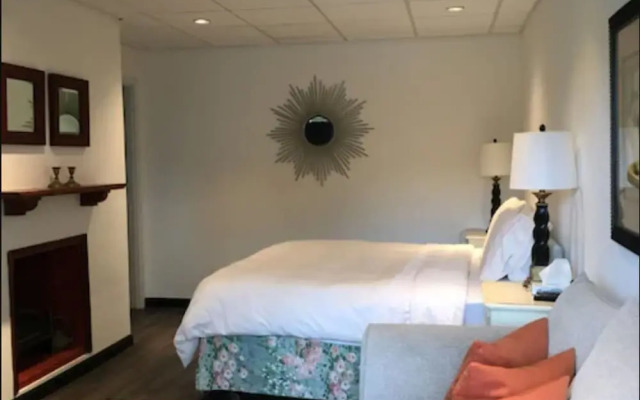 Edgehill Manor Guest House