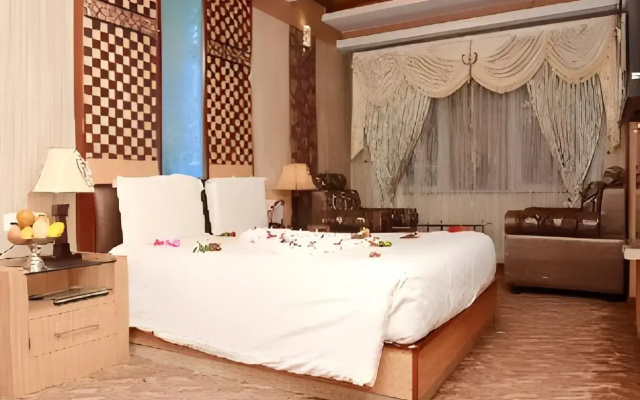 Hotel Astoria Residency