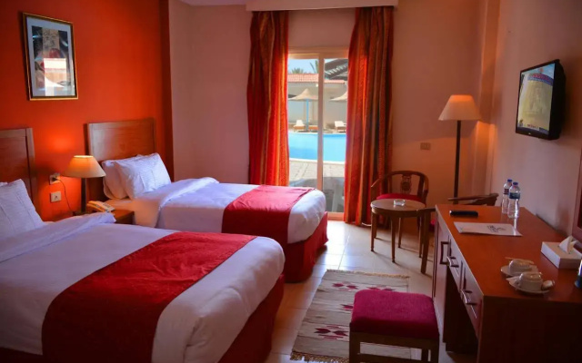 Hawaii Riviera Club Aqua Park - Families and Couples Only
