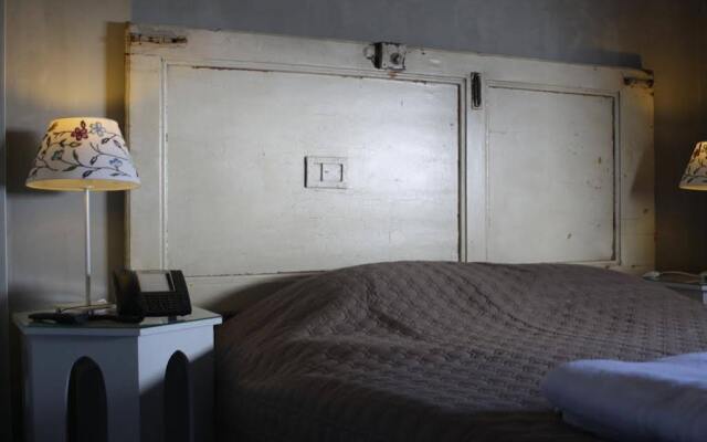 N1 Hostel Apartments & Suites