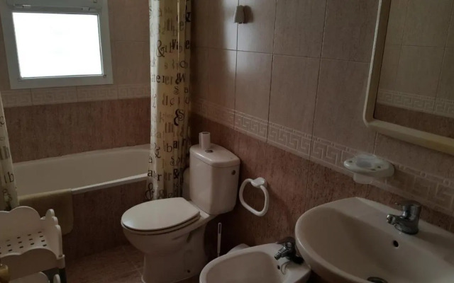 Apartamento Roquetas playa con WIFI