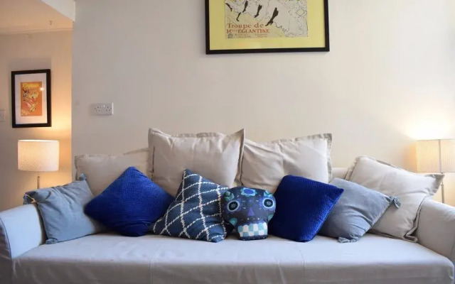 1 Bedroom Flat in Notting Hill With Mezzanine