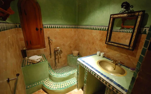 La Villa du Lac- Guest House