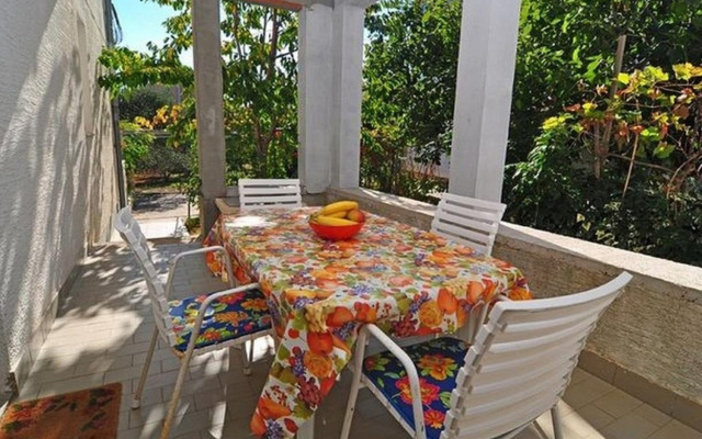 Apartment Jerimih - 120 m from sea: A1 Sukosan, Zadar riviera