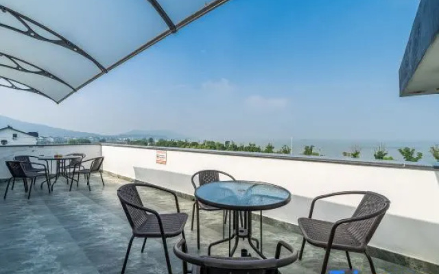 Taihu Easy Stay Lakeside · Front Lakeview Designer Family-Friendly Holiday Villa – Outside – Suzhou