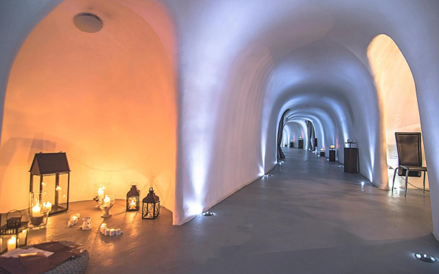 Grand Ambassador Santorini Hotel