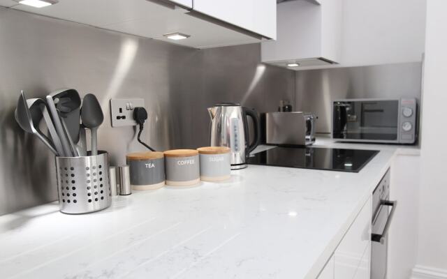 2 Kings Road Executive Studio Apartment