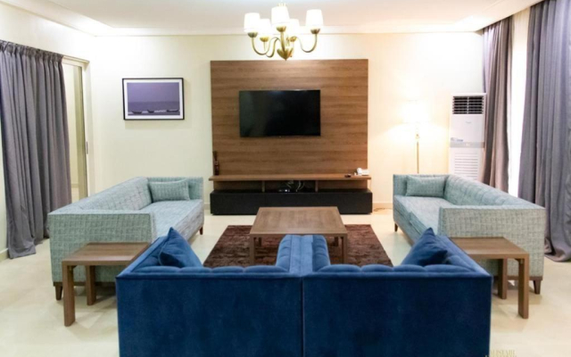 Chapter 1 Luxury Suites