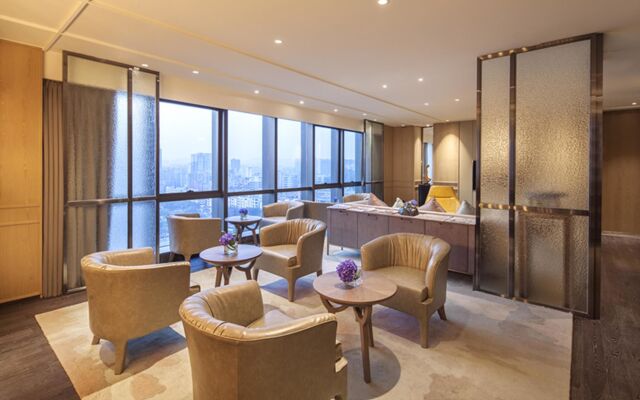 DoubleTree by Hilton Hotel Shenzhen Longhua