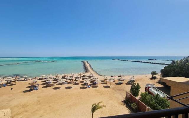 Beach Front View Boutique Apartment