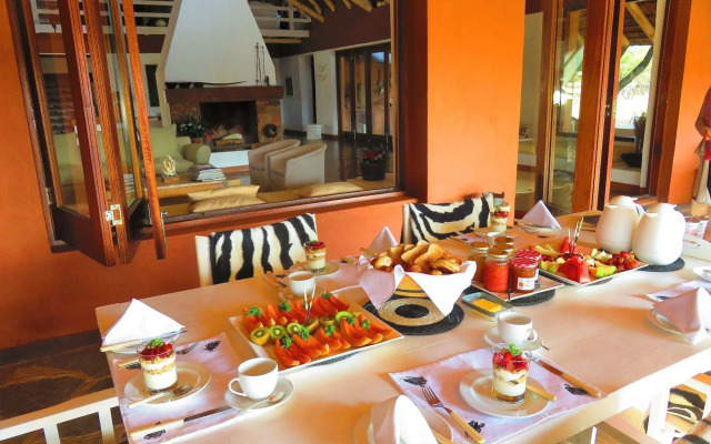 Zebras Crossing Lodge