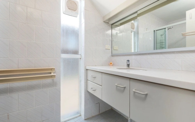 Retreat Beside The Beach - Unit One