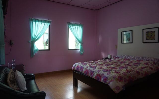 Cheewaporn Resort Ranot