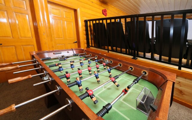 Paradise Mountain Pool Lodge